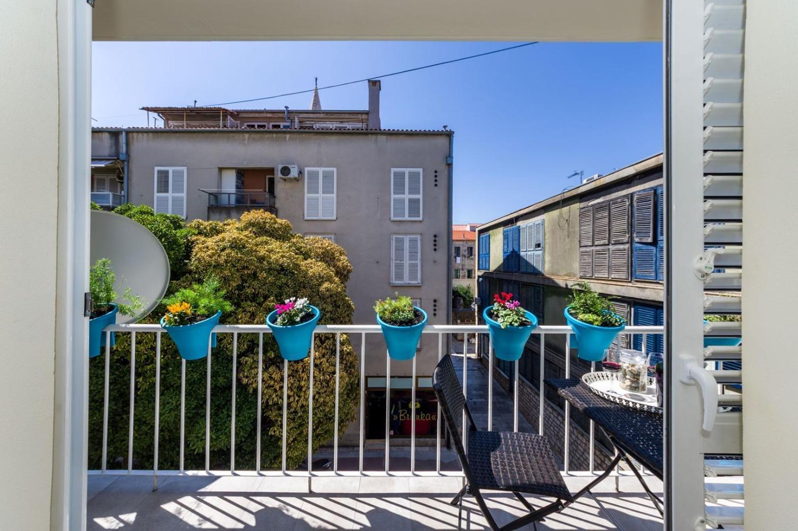 Ema 2Br Apt. In Old Town Centre Zadar Exterior foto